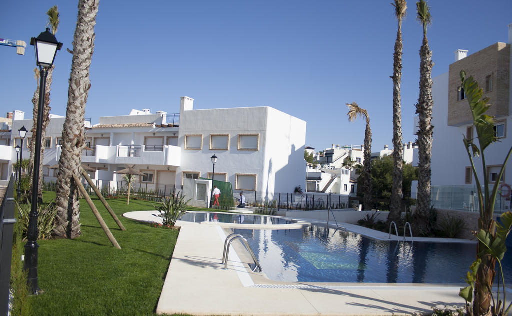 Residencial Linnea Sol By Mar Holidays Orihuela Oda fotoğraf