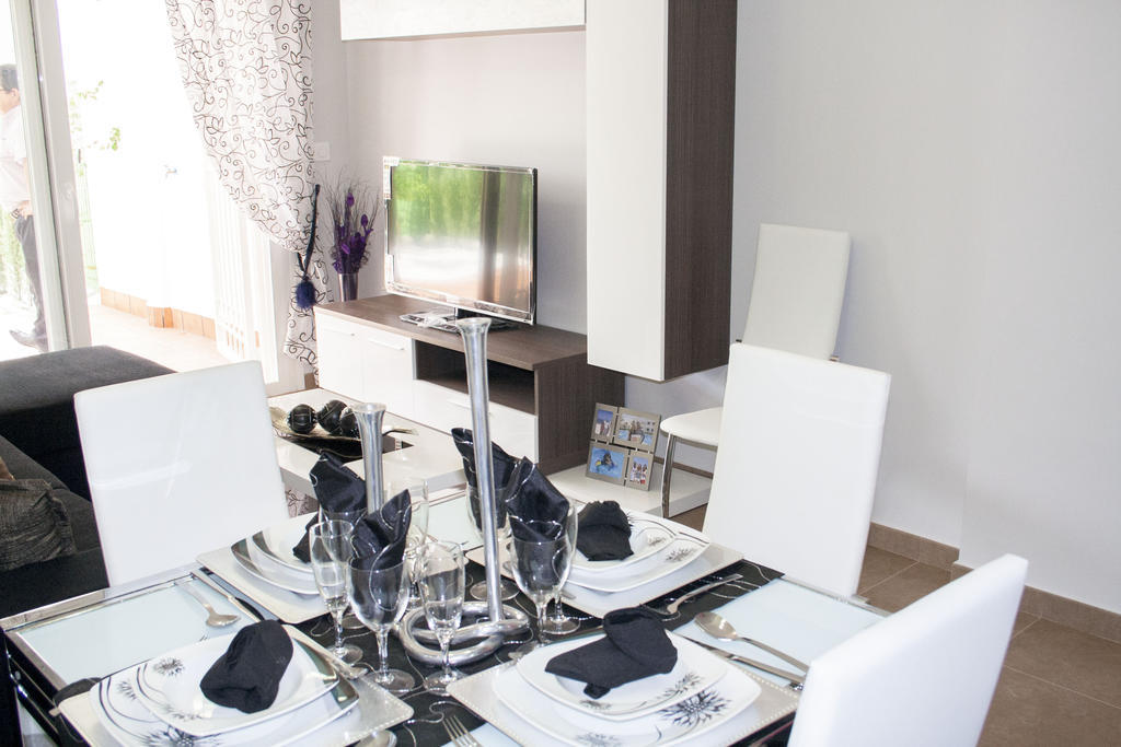 Residencial Linnea Sol By Mar Holidays Orihuela Oda fotoğraf